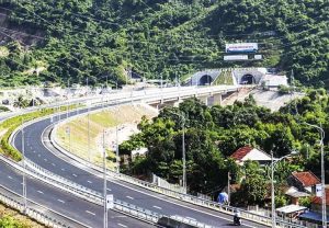 Phát triển kinh tế liên kết vùng Khánh Hòa Phú Yên